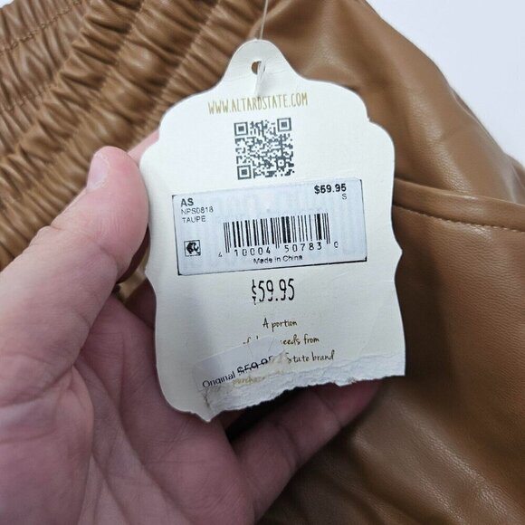 Altar’d State Faux Leather Shorts In Taupe Brown Women’s Size S NEW Relaxed - Picture 5 of 10